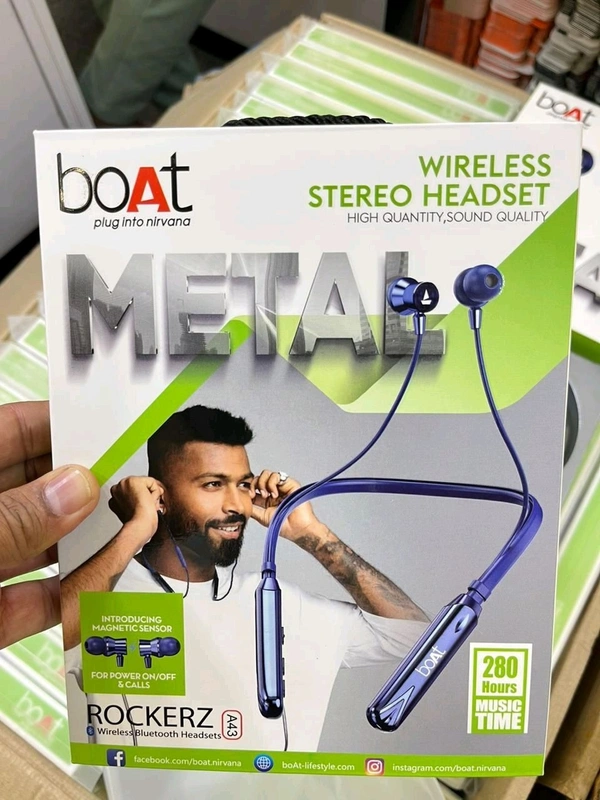 Boat (Copy) Boat Rockerz A43 Wireless Bluetooth Headsets Magnetic On Off Double Pecking Wireless Nackband 280Hrs Music Time, (Black) - Black