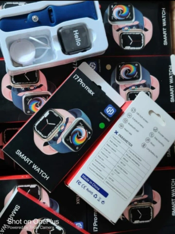 i7 PRO MAX SMARTWATCH