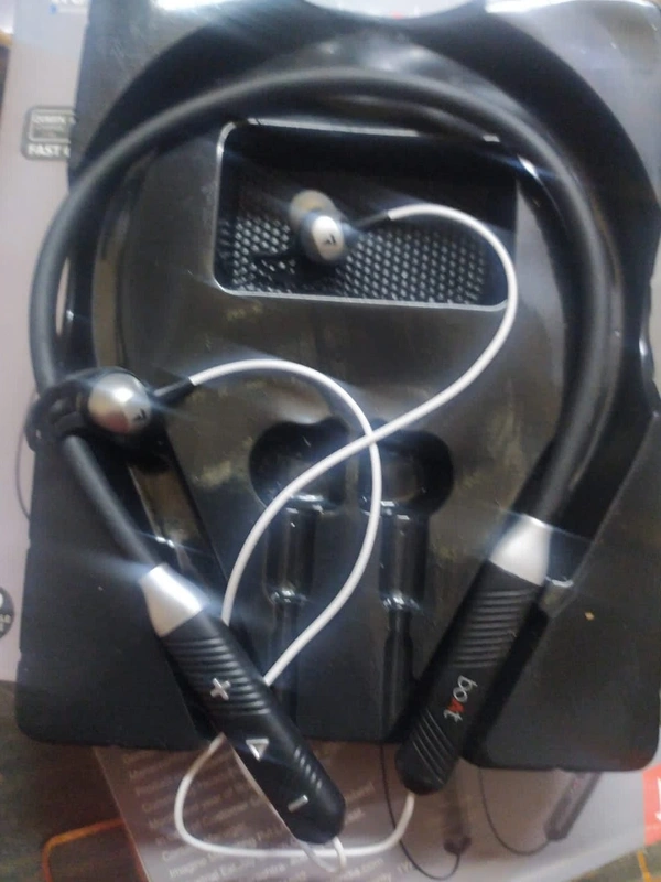 BOAT NECKBAND