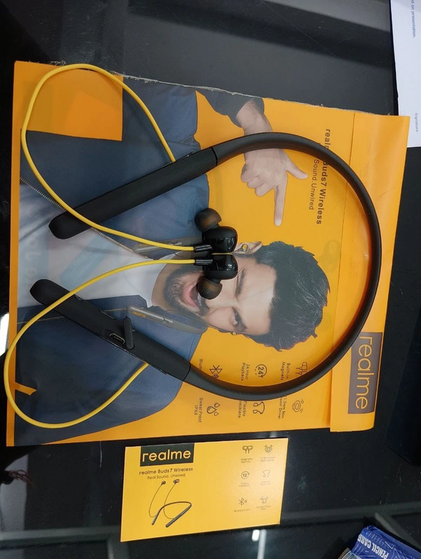 REALME NECKBAND 