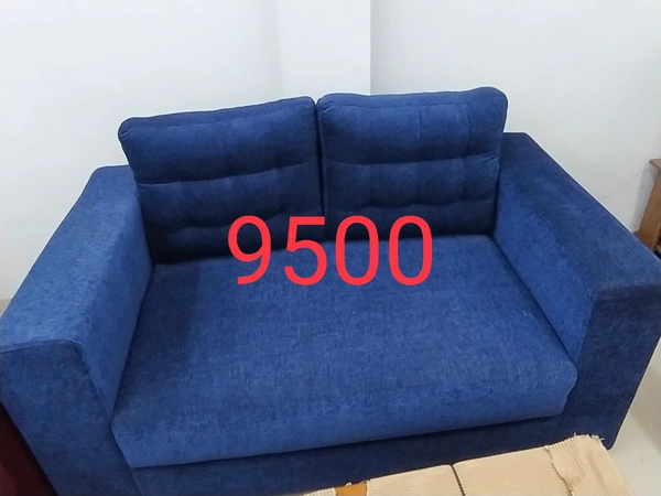 2 Seat Sofa  - blud, large