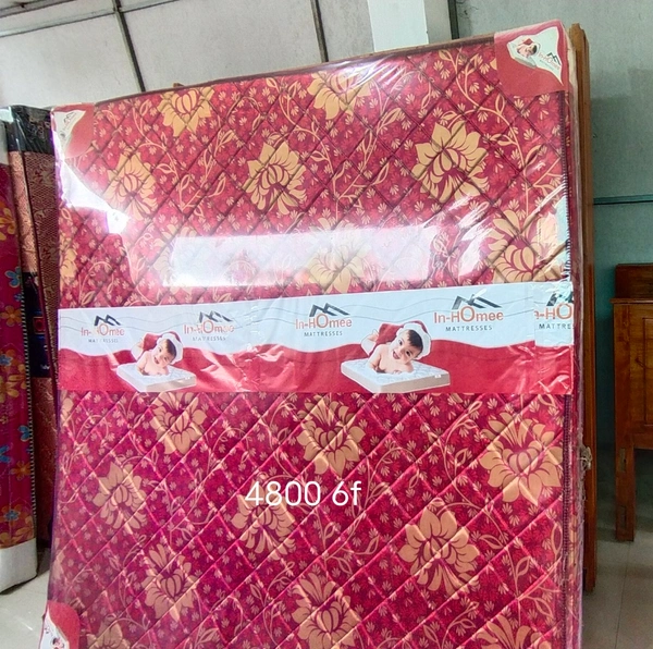 Bed 6adii - Red And Black Design, 6 Adii