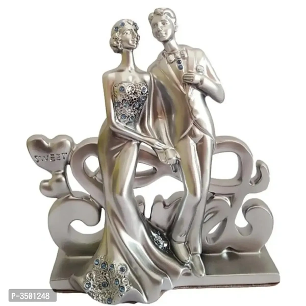 Romantic Couple Love Statue – Decorative Showpiece Gift for Valentine, Marriage & Engagement