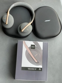 Bose 700 Model Headphone - Black