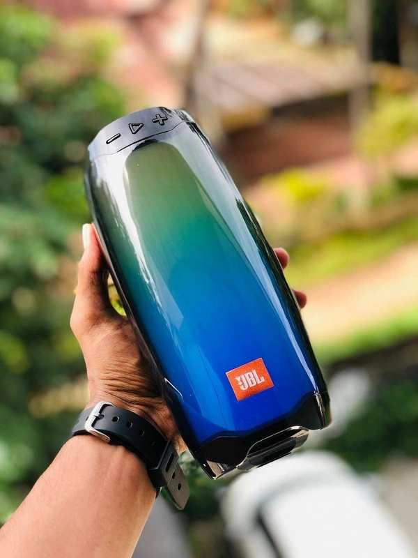 JBL Pulse 4
