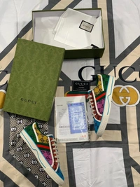 GUCCI TENNIS SNEAKERS