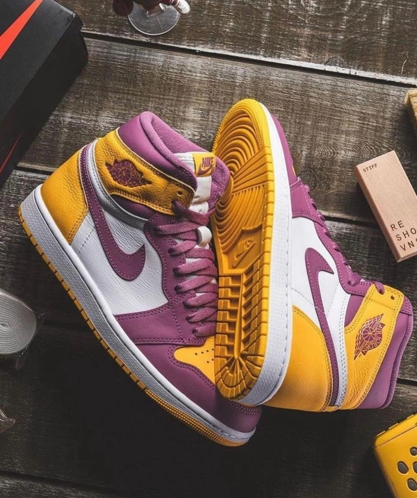 Nike Air Jordan 1 High Og Brotherhood