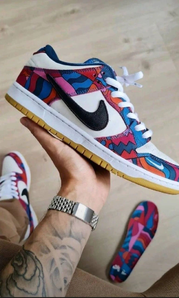 NIKE SB DUNK *SB PARRA 