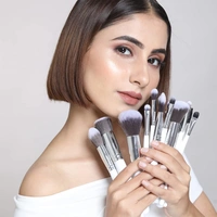 Praush Beauty Praush P17 - Dense Dome Eyeshadow Application Brush