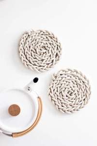 JAZLOG Set Stylish Coasters, Hot Pads, Hot Mats,Spoon Rest for Cooking & Baking Rattan Coaster Set Set Stylish Coasters, Hot Pads, Hot Mats,Spoon Rest for Cooking & Baking - Pack of 06, Off White, 249 Gram