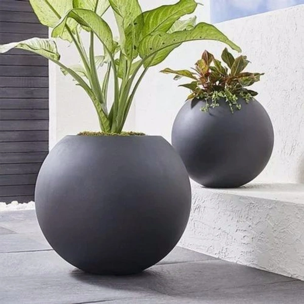 Egg shape Planter - H-12, W-14