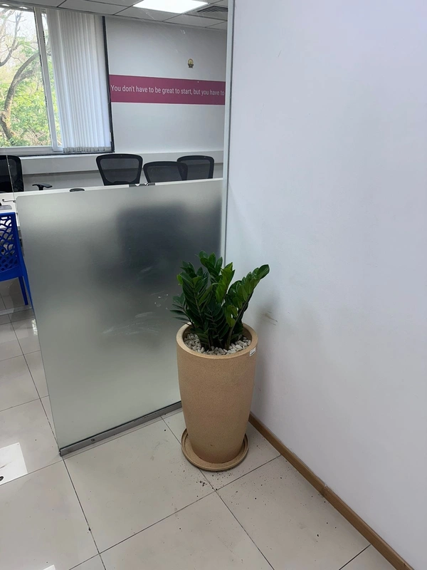 Vazo Nest & Vine Pot - H-30", W-15"