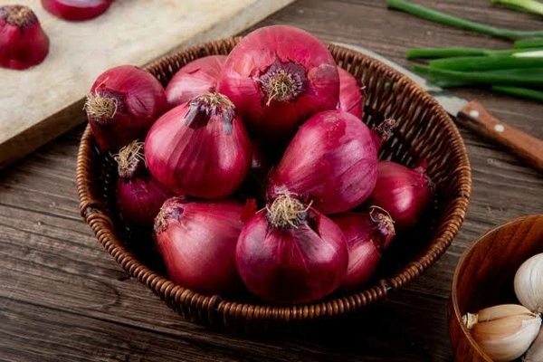 Onion (Pyaj )