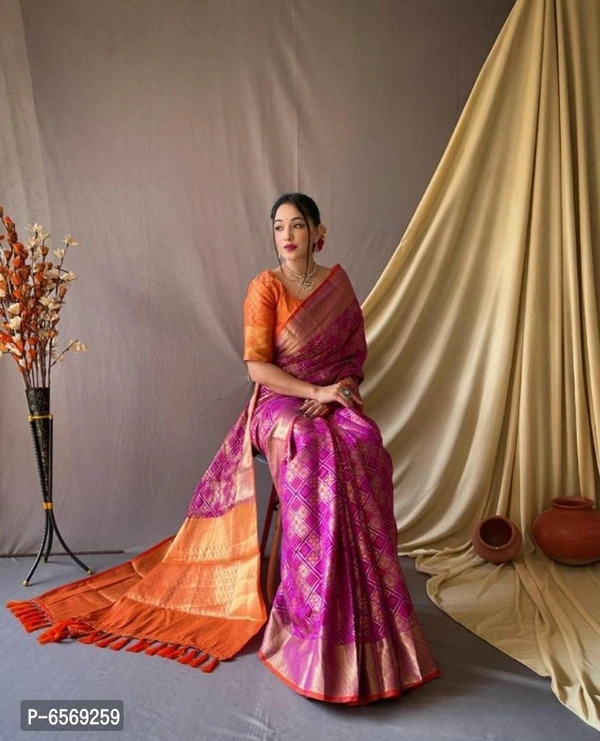 Women Pure Banarasi Silk Patola Saree With Blouse Piece - P-6569259