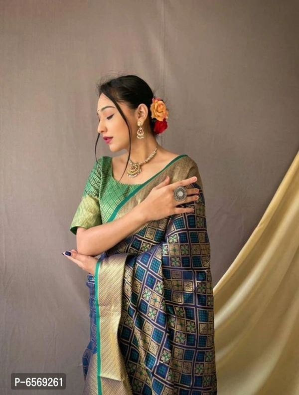 Women Pure Banarasi Silk Patola Saree With Blouse Piece - P-6569261