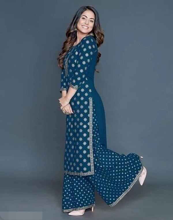 Charvi Graceful Women Kurta Sets - XL