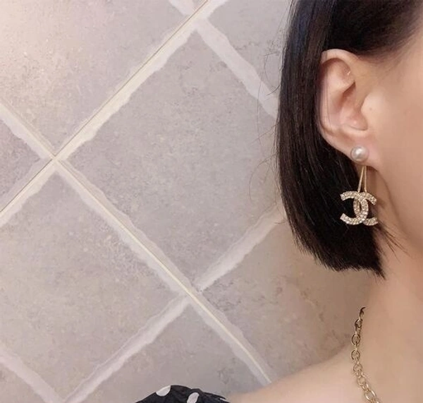 Arzonai Double C earrings 2022 new trendy micro-inlaid cold wind earrings female 925 sterling silver needle full diamond Korean earrings