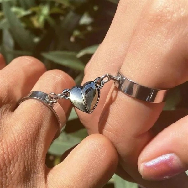 Arzonai 2pcs Silver Couple Magnet Heart Ring for women and Girls