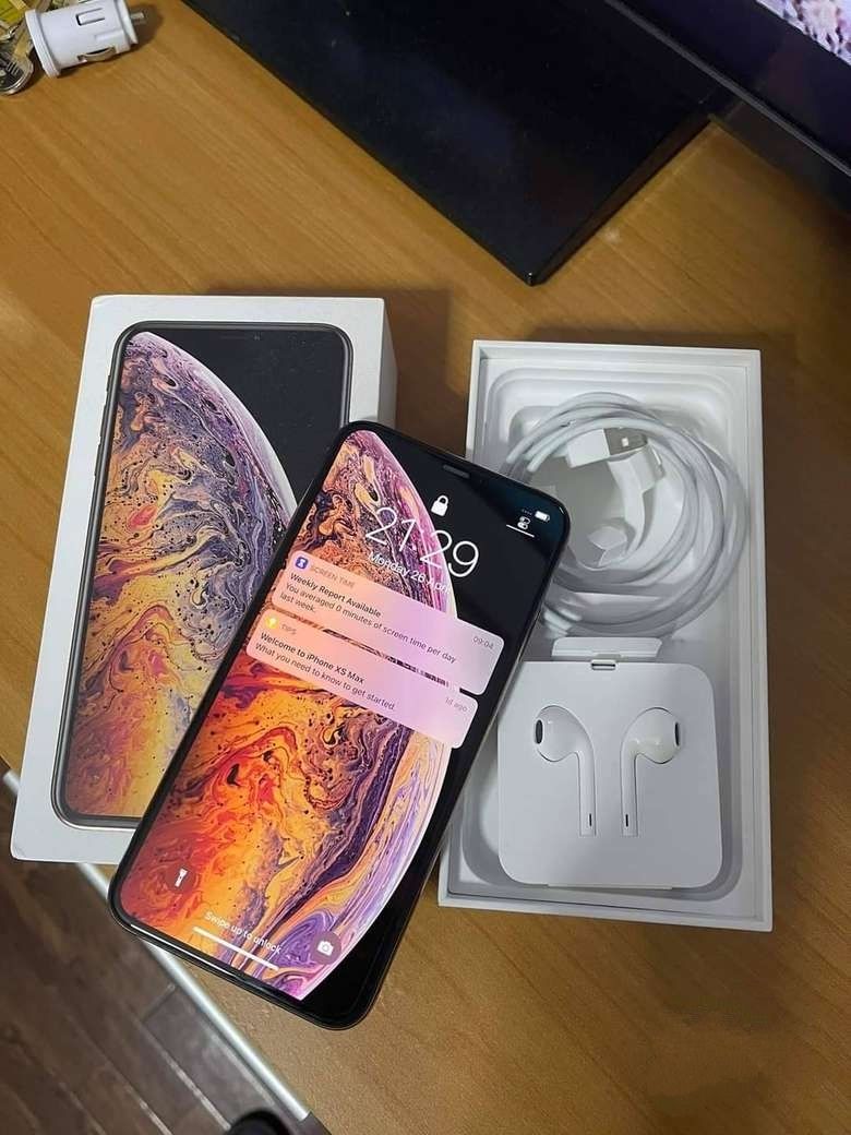 Original iPhone 7 box only with Accessories 32GB 128GB 256GB