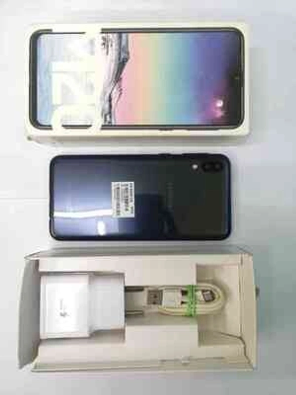 Samsung Galaxy M20 4/64GB - Black, 36