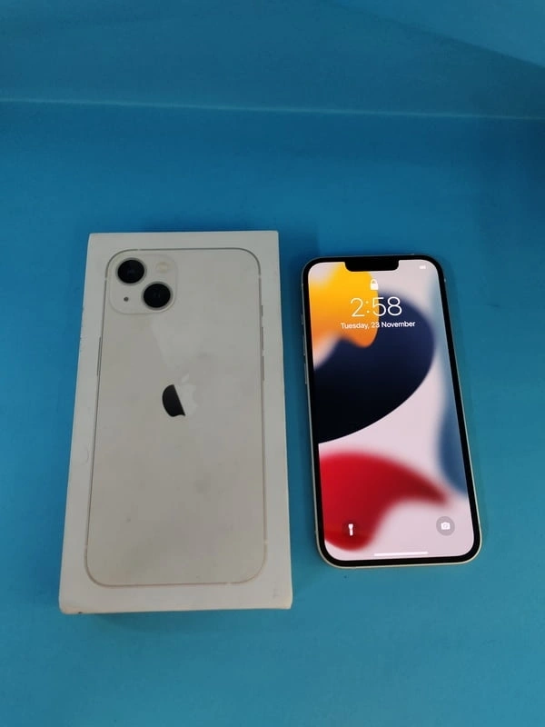 Apple iPhone 13 256GB - White, 36