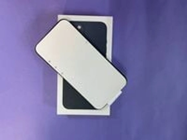 Apple iPhone 13 256GB - White, 12