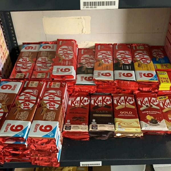 KITKAT UK CHOCOLATE 9 BAR   KITKAT 9BAR DARK MINT