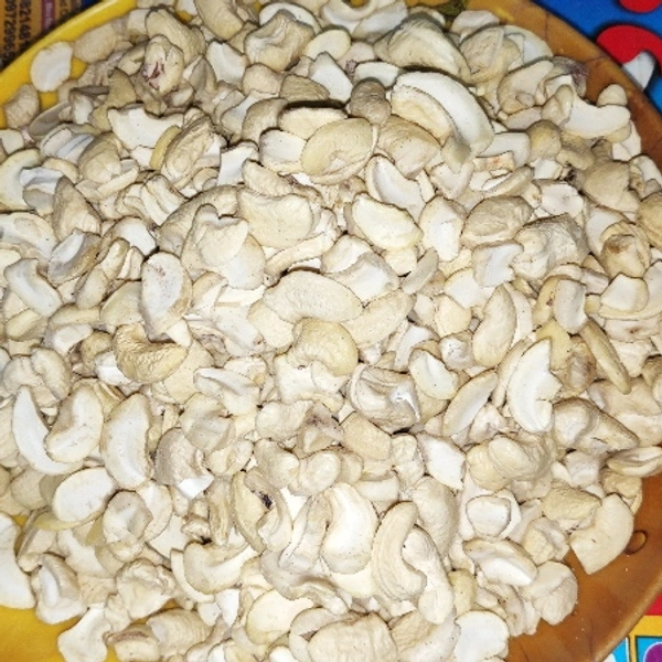 KAJU TUKDA 