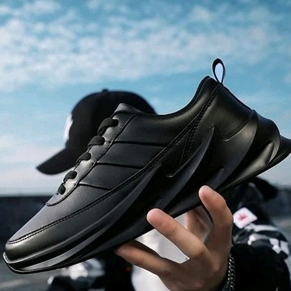 Unique Graceful Men Sport Shoe