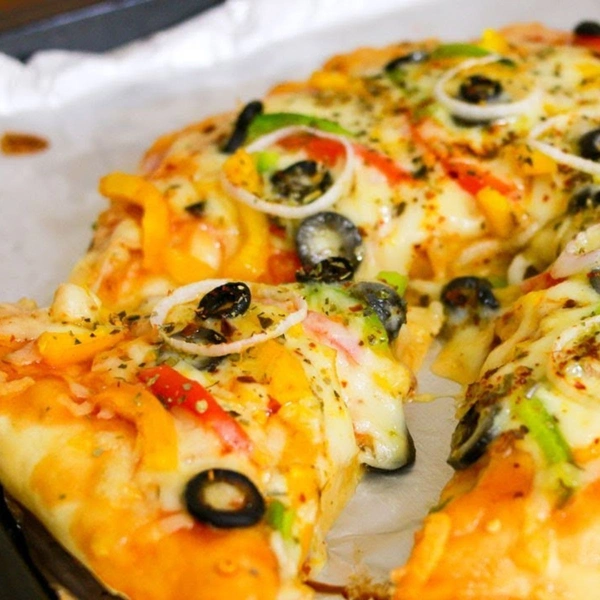 Veg Cheese Pizza  - 9 Inch Pizza
