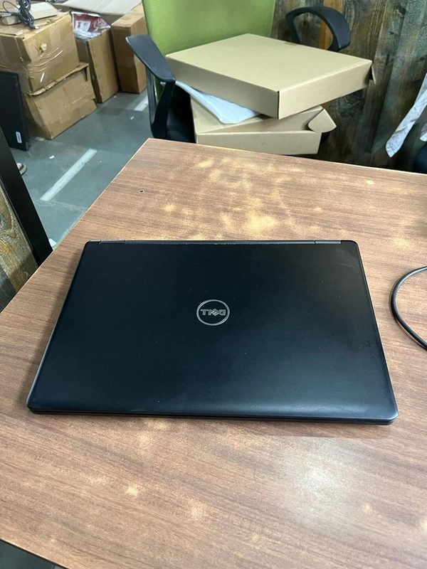 Dell 5270 Intel Core i5 6th Gen 8gb Ram 500gb Hdd Adapter - Black, 13inch