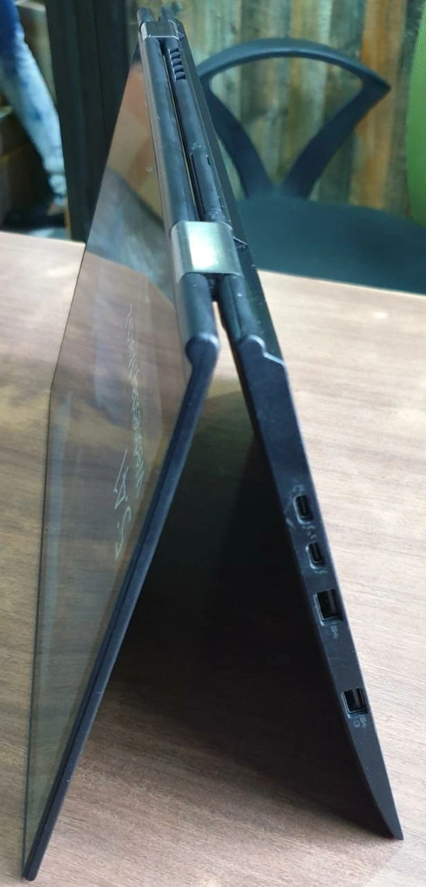 *💻Lenovo X1 Yoga Slim 360 degree Rotation foldable *Tablet*  A++ Condition Laptop 💻*✅ 14" inch Paper HD LED  *Touch* Screen➡️ Intel Core *i7-7600U @2.80GHZ-7th* Generation Processor📼 *16* GB DDR4 RAM📼 *512* GB M.2 NVME HDD Storage🔊 Speaker High🎧 Headphones Port📶 Wi-Fi📸 HD Camera *➡️ Intel HD Graphics 620* ➡️ *Keyboard  IN-OUT Backlight* 🔋 2 Hours Plus battery  - Black, 14.0 Inches
