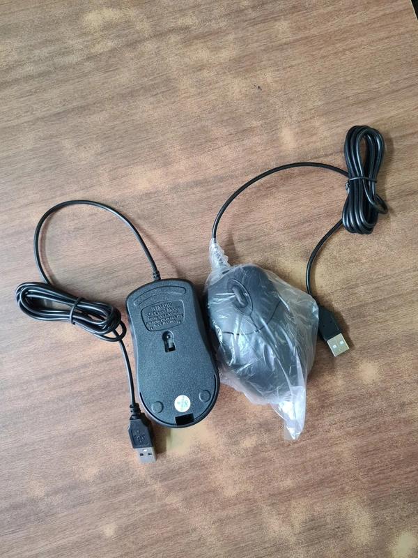 Brand NEW USB OPTICAL MOUSE BULK QUANTITY - Black