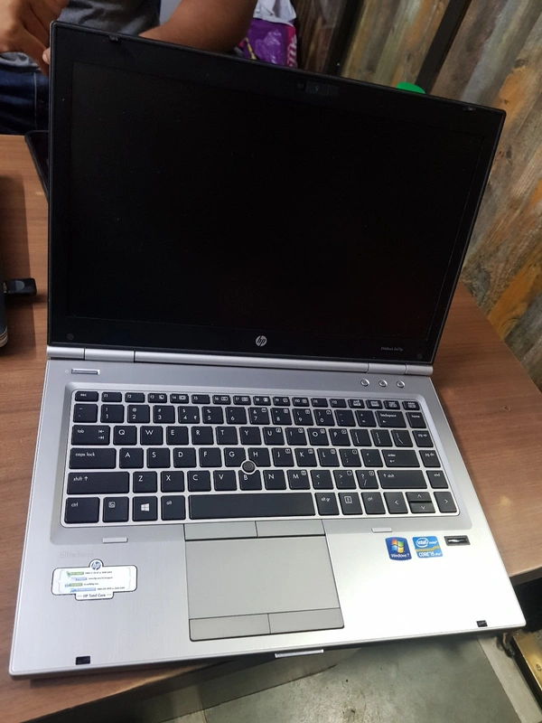 Hp ELITEBOOK 8470 Core I5 3rd Gen 4gb Ram 320 Gb Hdd 14inch - Sliver, 14 Inch