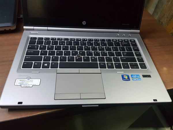 Hp ELITEBOOK 8470 Core I5 3rd Gen 4gb Ram 320 Gb Hdd 14inch - Sliver, 14 Inch