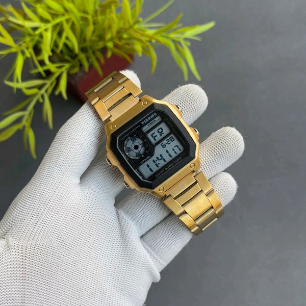 Piaoma Waterproof Digital Quartz Movement Watch With High Quality Strap Best finishing Body & Case