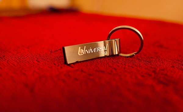 CUSTOM USB Pendrive With print your LOGO. !! - 8GB,16GB,32GB,64GB, BLACK GOLDEN STEEL