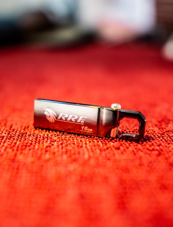 16GB RRF PenDrive USB 2.0 Flash Drive Metal Body, EnStore Drive for Laptop, Computer, Desktop etc. - 16GB