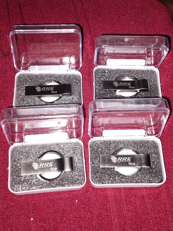 Ring Pendrive With Box For Spacial For Wedding Data Delivery 
