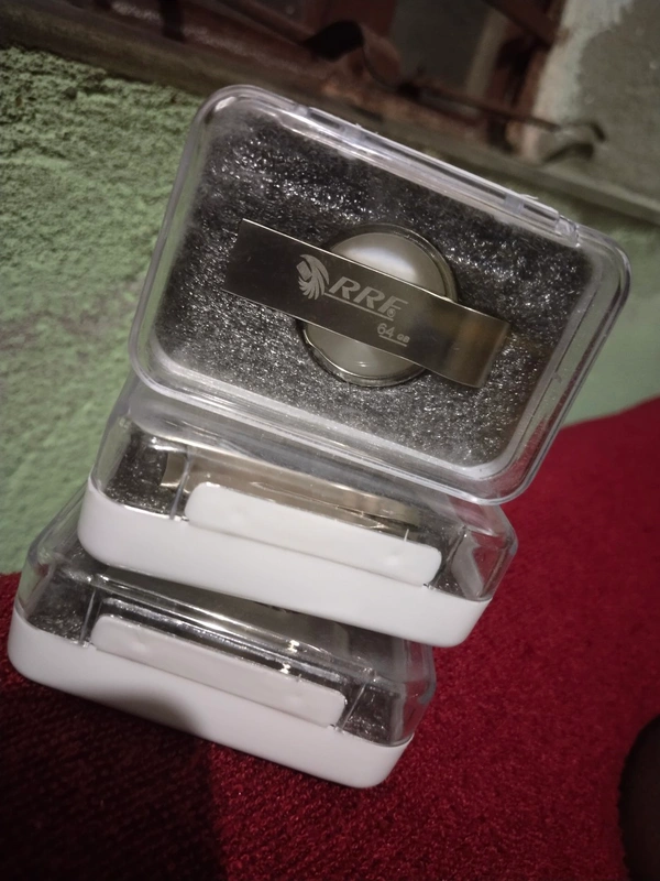 Ring Pendrive With Box For Spacial For Wedding Data Delivery 