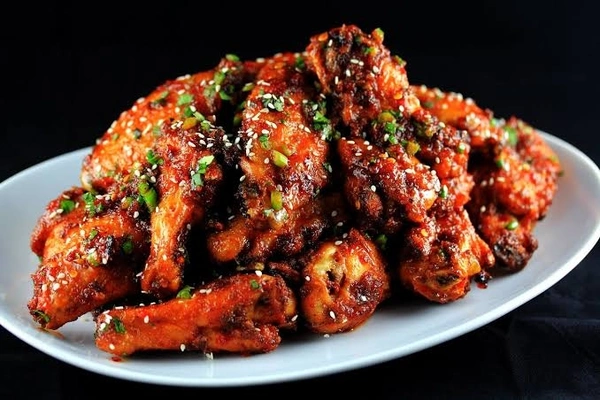 Food Quest  Hot Garlic Chicken (6 Pcs) - Non Veg 🔴