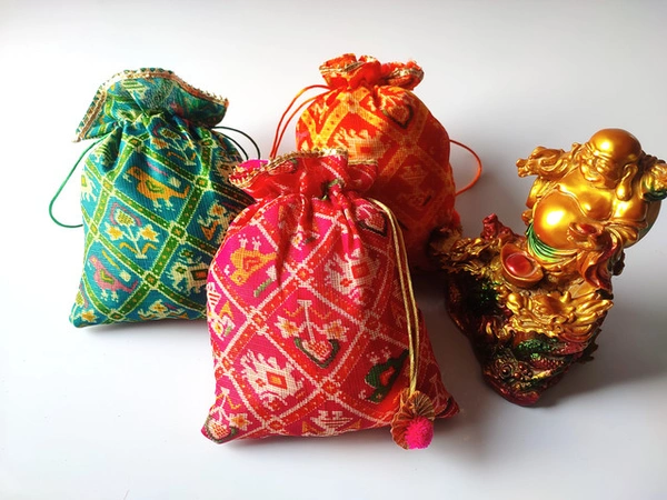 Valley Handicrafts  (7*9 Inch) Patola Printed Potli Bags for Giveaways &  Favours /Shagun Pouch Return Gifts for Haldi  Mehendi Roka Wedding (5pcs ) - Mix Colour, 5