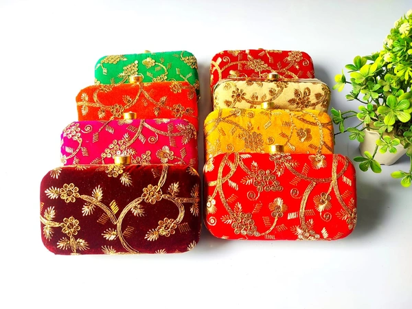 Valley Handicrafts  Velvet Embroidery Metal Hand Clutches with Hanging Chain for Women / indian Style Evening Clutches ,Stylish Purse For Parties & Wedding ceremony Best Gifts Favours Giveaways &  Favours /Shagun Return Gifts for Haldi  Mehendi Roka Wedding (10pcs ) - Mix Colour, 10
