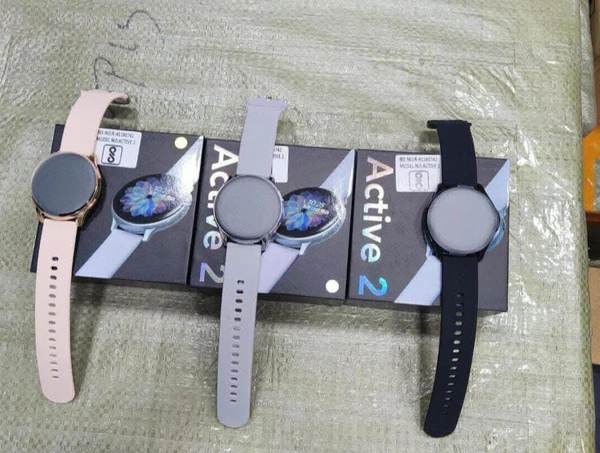 Samsung Active 2, Silver (Metal + Silicon Strap) - Black, Free Size