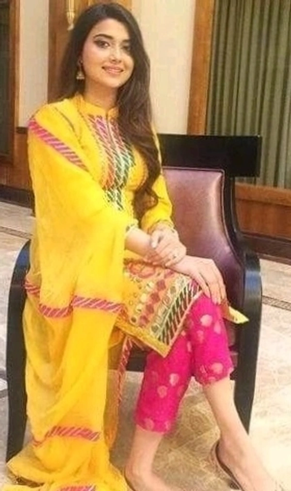 Petite Kurtis