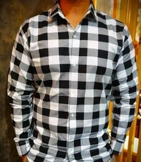 Men’s Check Shirt - L