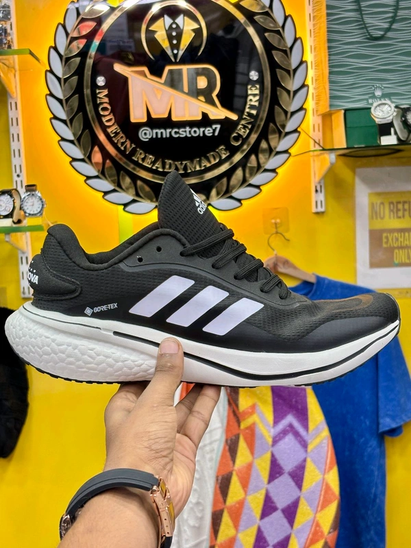 SUPER NOVA - Black, 9