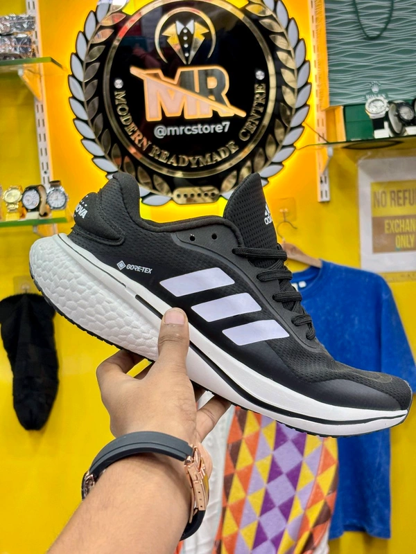 SUPER NOVA - Black, 9