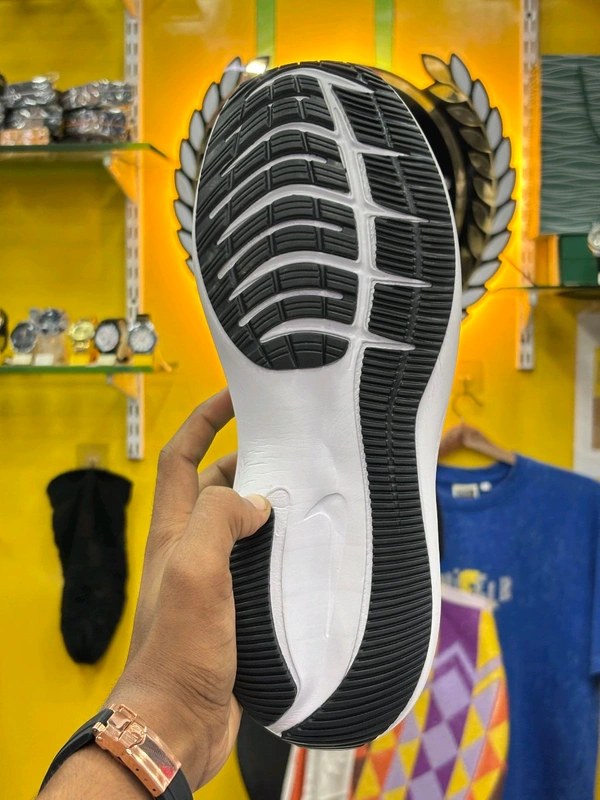 Nike Guide10 Vietnam - Spray, 10