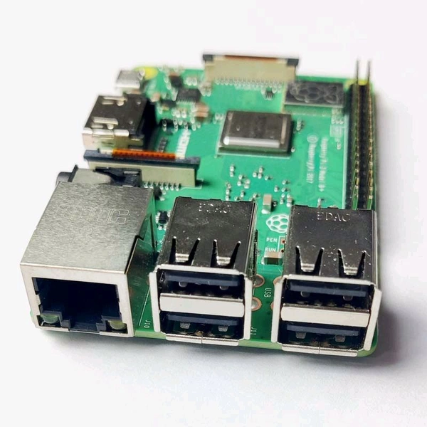 Raspberry Pi 3 Model B+ Q2 C2